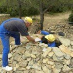 Reconstruction d'une capitelle ; photo MENHIR
